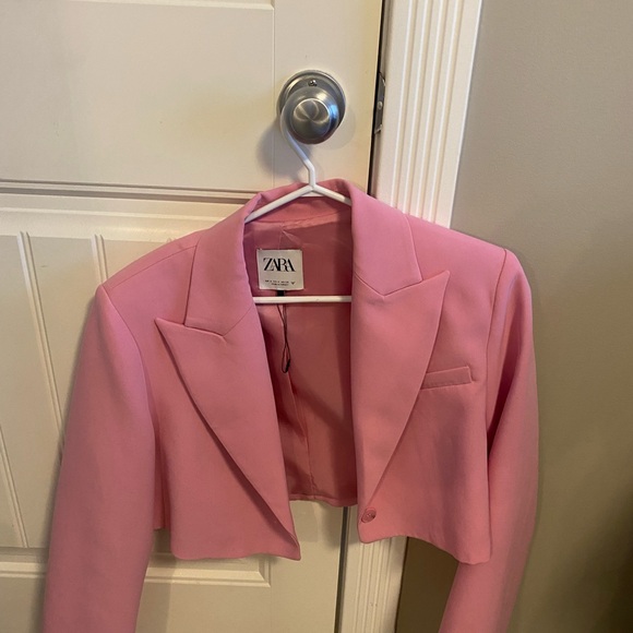 Cropped Blazer 2 blazer for $20 - Picture 2 of 2